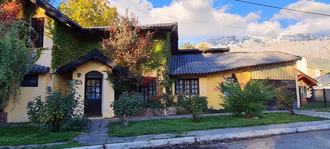 La Casa Del Arbol - Hostel El Bolsón المظهر الخارجي الصورة