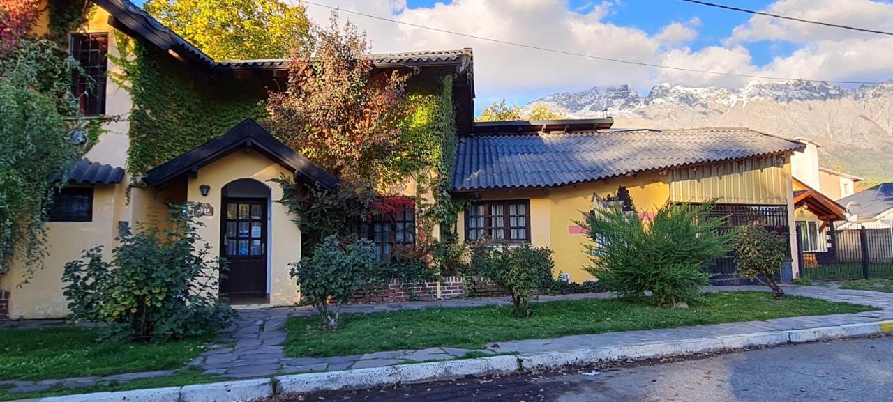 La Casa Del Arbol - Hostel El Bolsón المظهر الخارجي الصورة